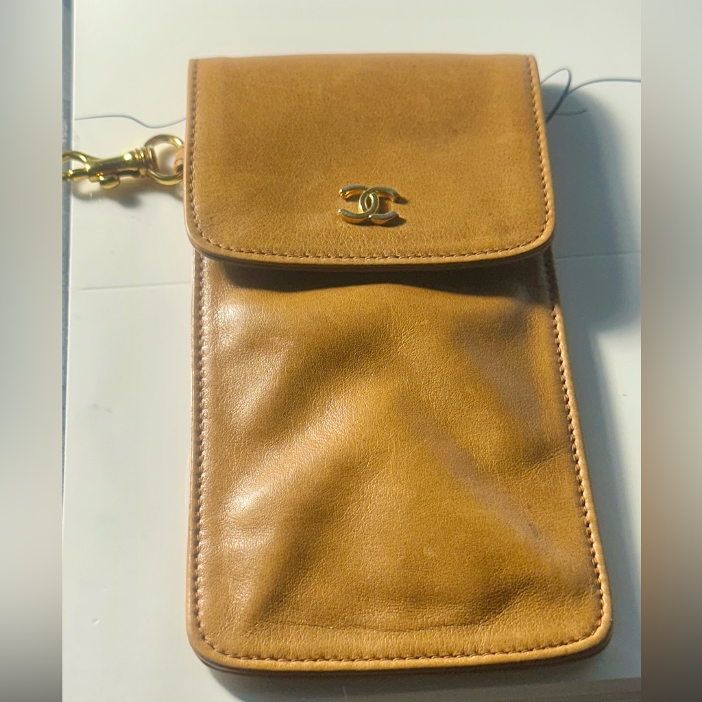 100 Authentic Chanel Tan Leather Pouch Or Key Case